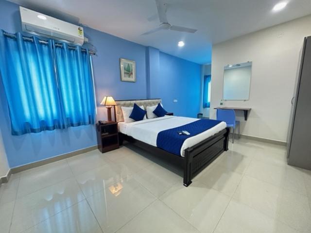 Hotel Prime Classic Shamshabad Esterno foto