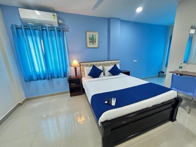 Hotel Prime Classic Shamshabad Esterno foto